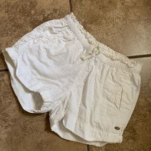 Tommy Hillfigure white shorts size 12